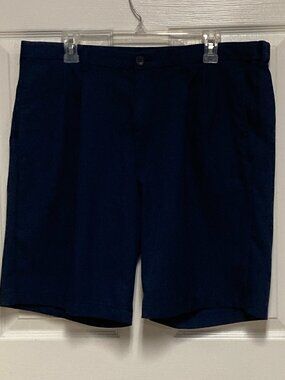 Men's golf shorts by COOL 18 PRO brand charcoal blue sze 38 great condition